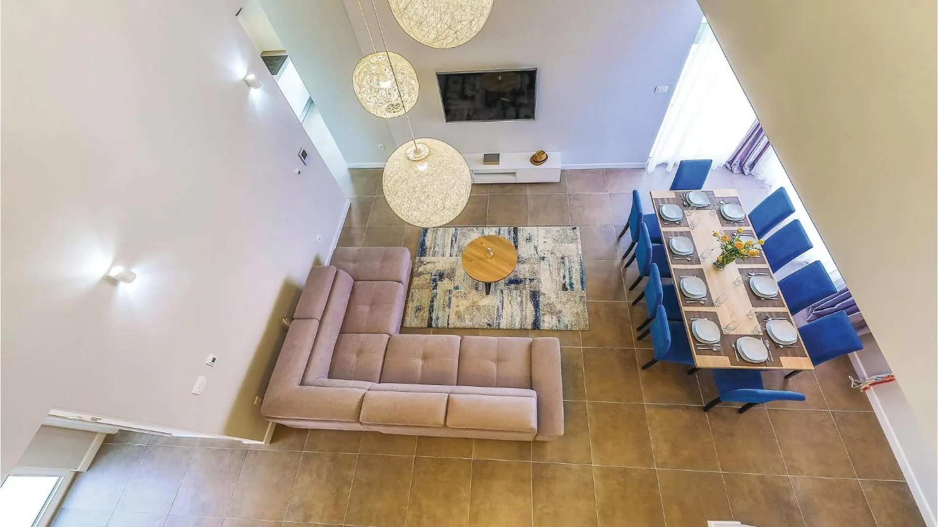 Semesterbostad 5 Bedroom Lovely Home In Kastel Kambelovac Kaštela Kroatien